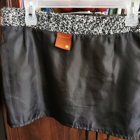 Skirt - Picture 3 of 8